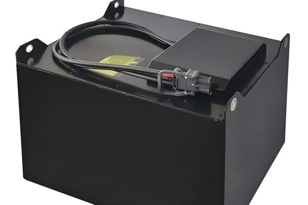 Lithium iron phosphate battery structure